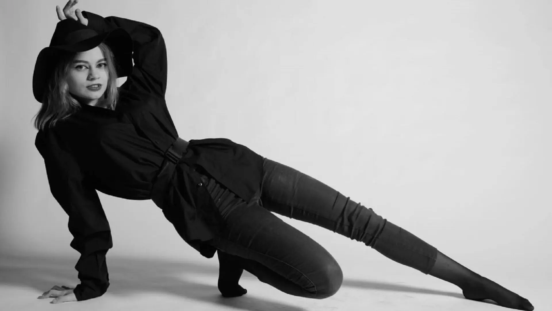 Start Anal Finger AlisaNovikova