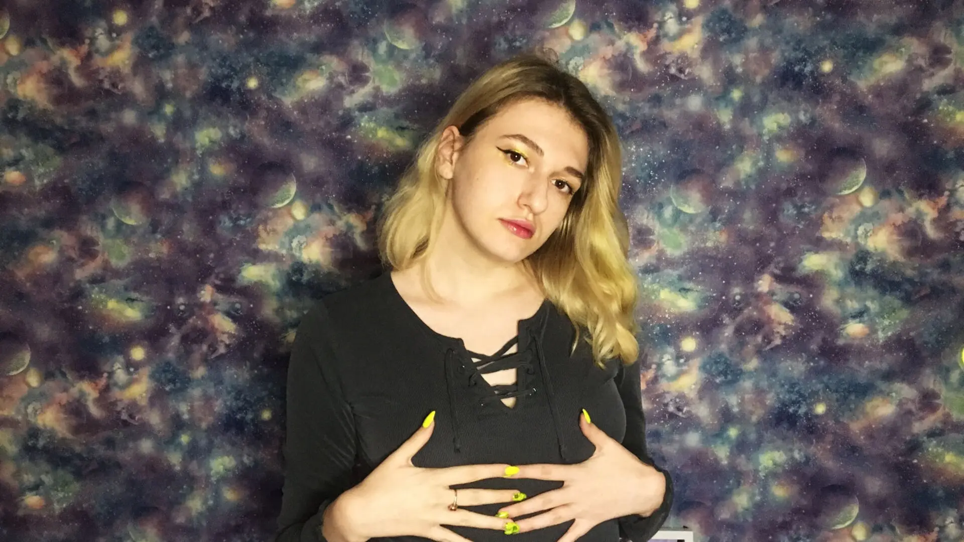 Start Anal Finger AmieKeating
