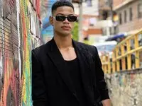 Start Anal Finger CartierLakeit