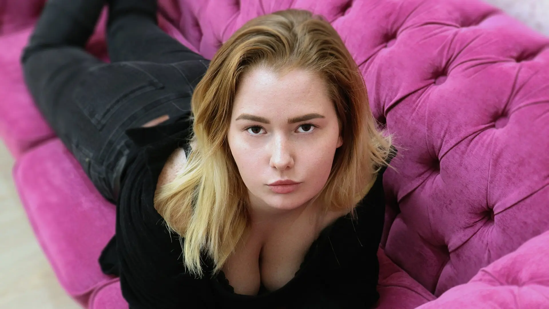 Start Anal Finger DelorisWane