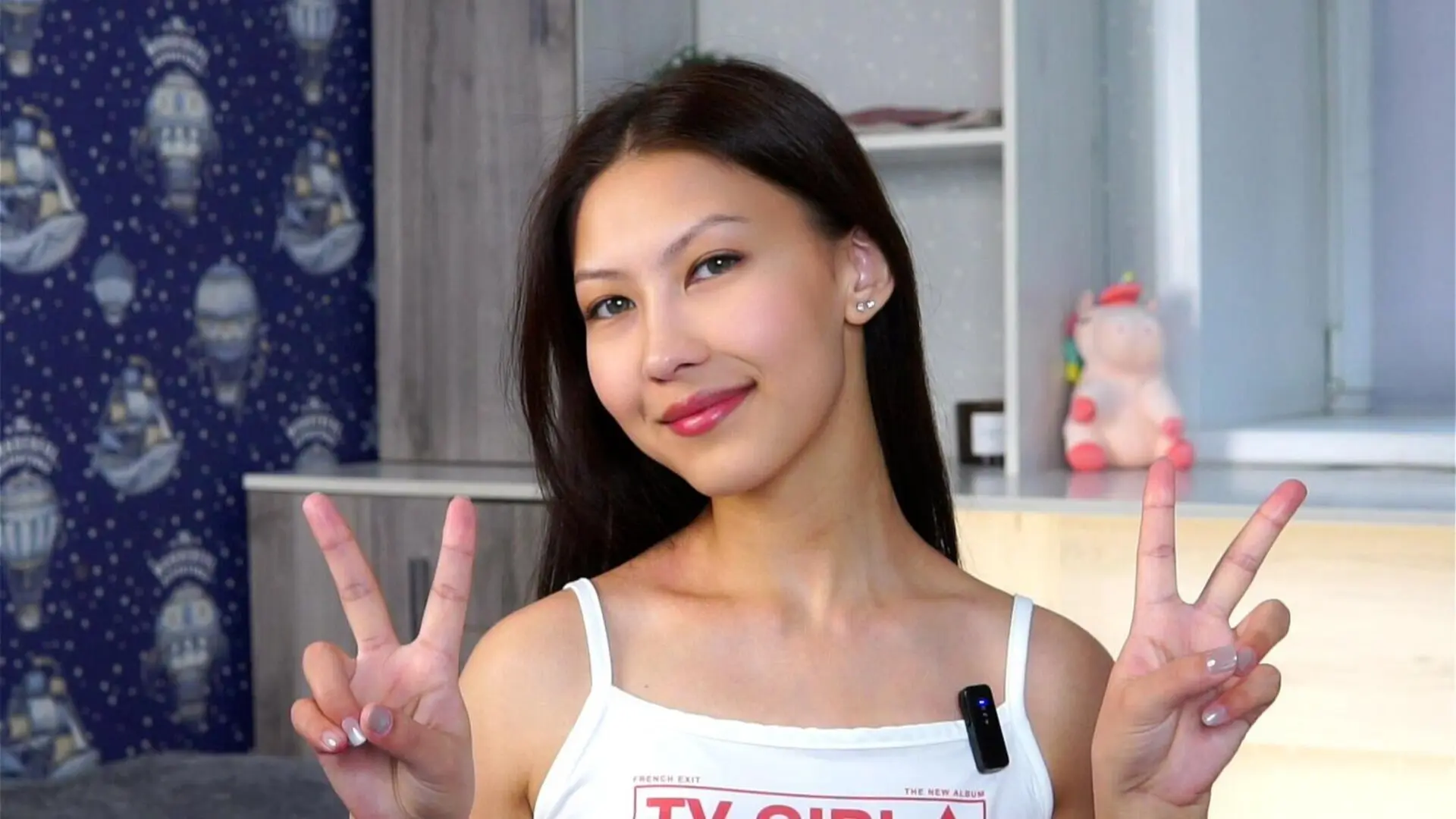 Start Anal Finger ElviaAlly