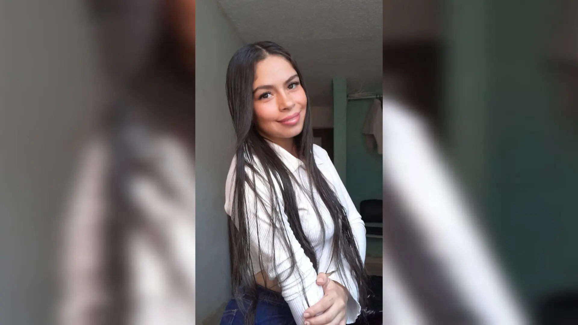 Start Anal Finger EmiilyGroe