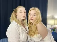 Start Anal Finger EmilyandAlyse