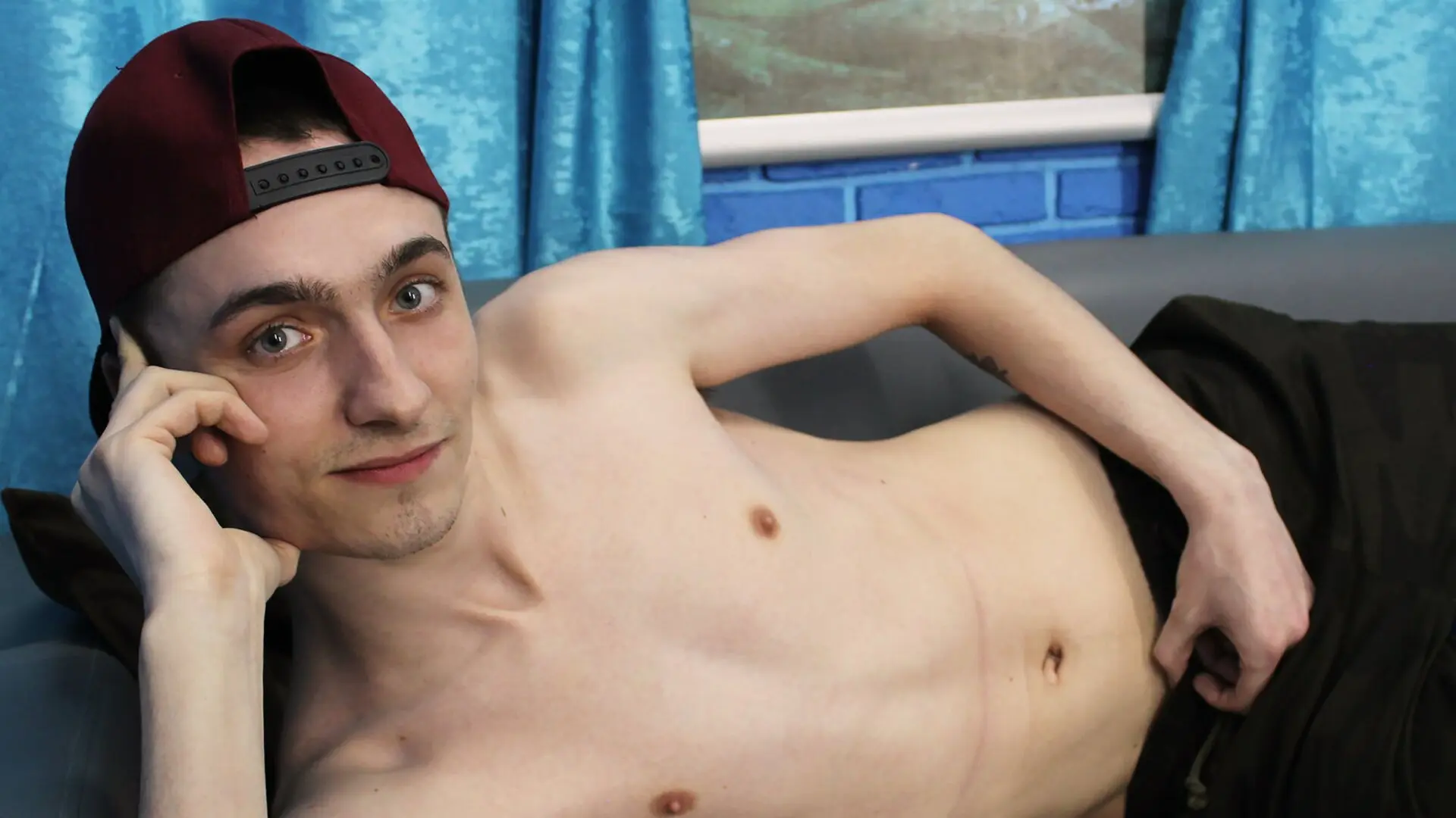Start Anal Finger FrederickGently