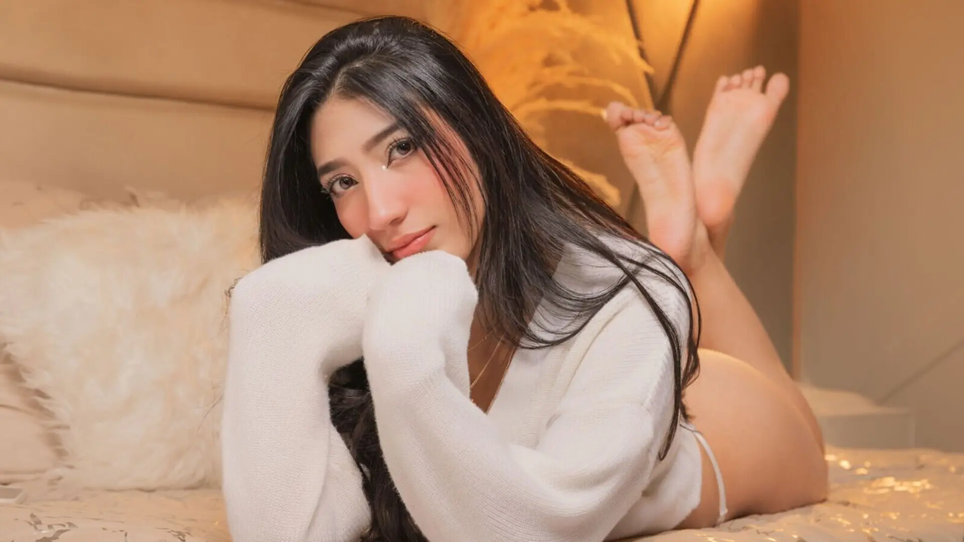 Start Anal Finger IvannaGrace