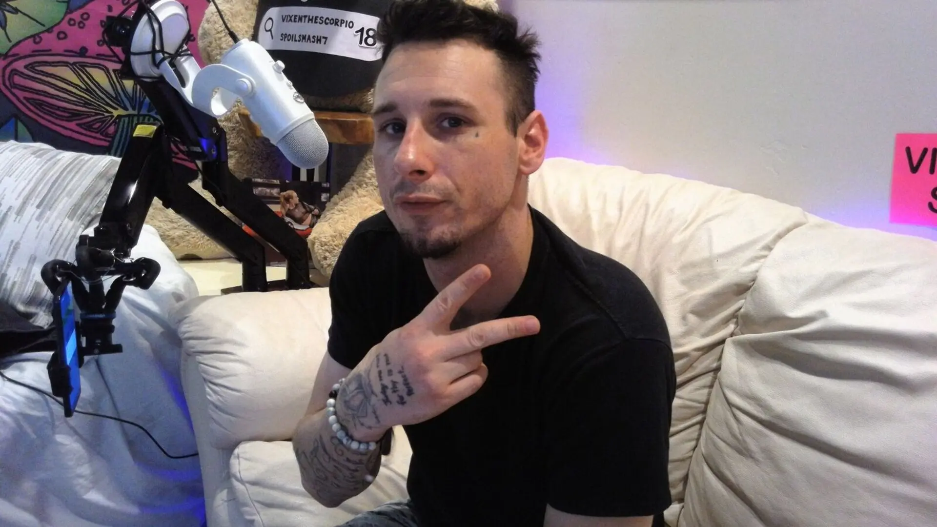 Start Anal Finger JustinHerr