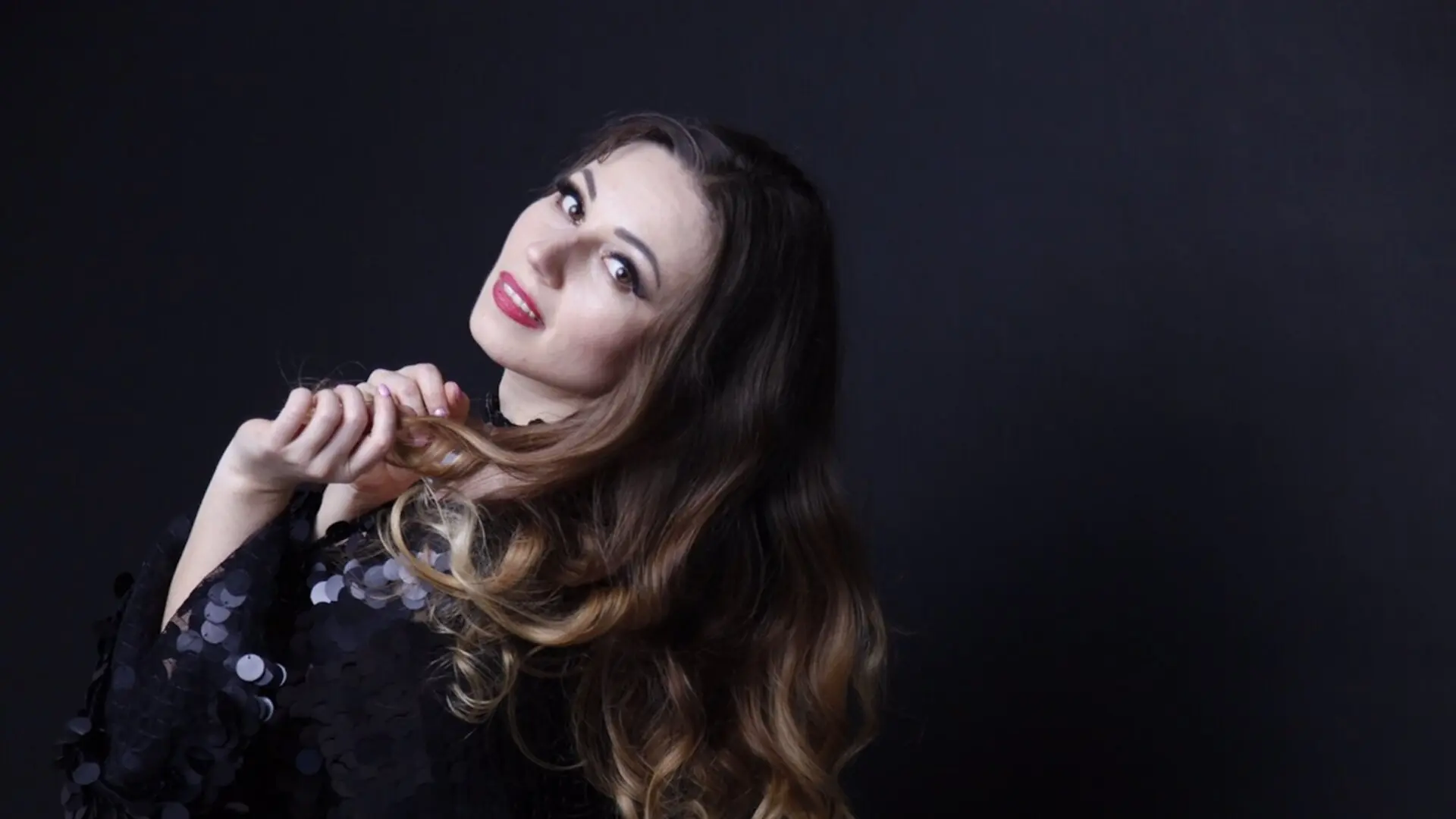 Start Anal Finger LeiaLucas