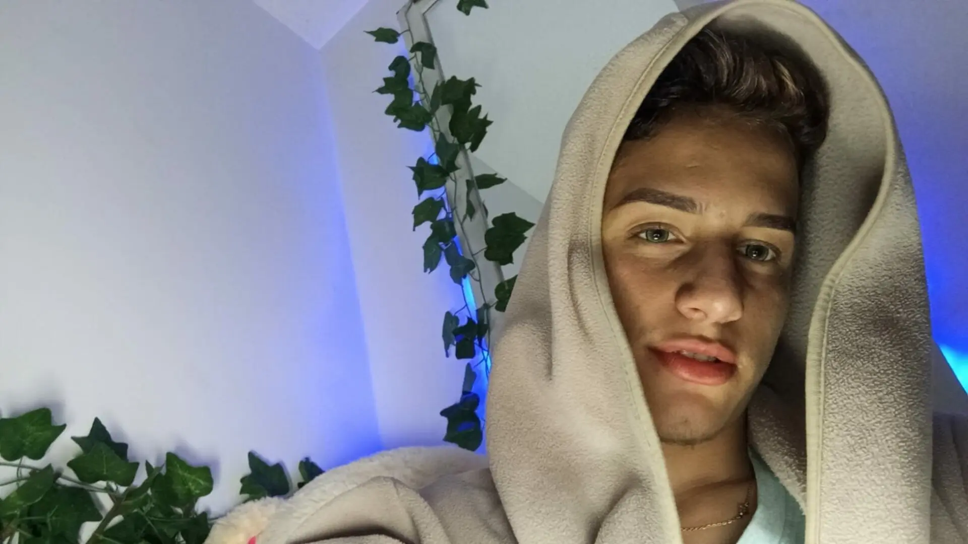 Start Anal Finger MarkJhoss