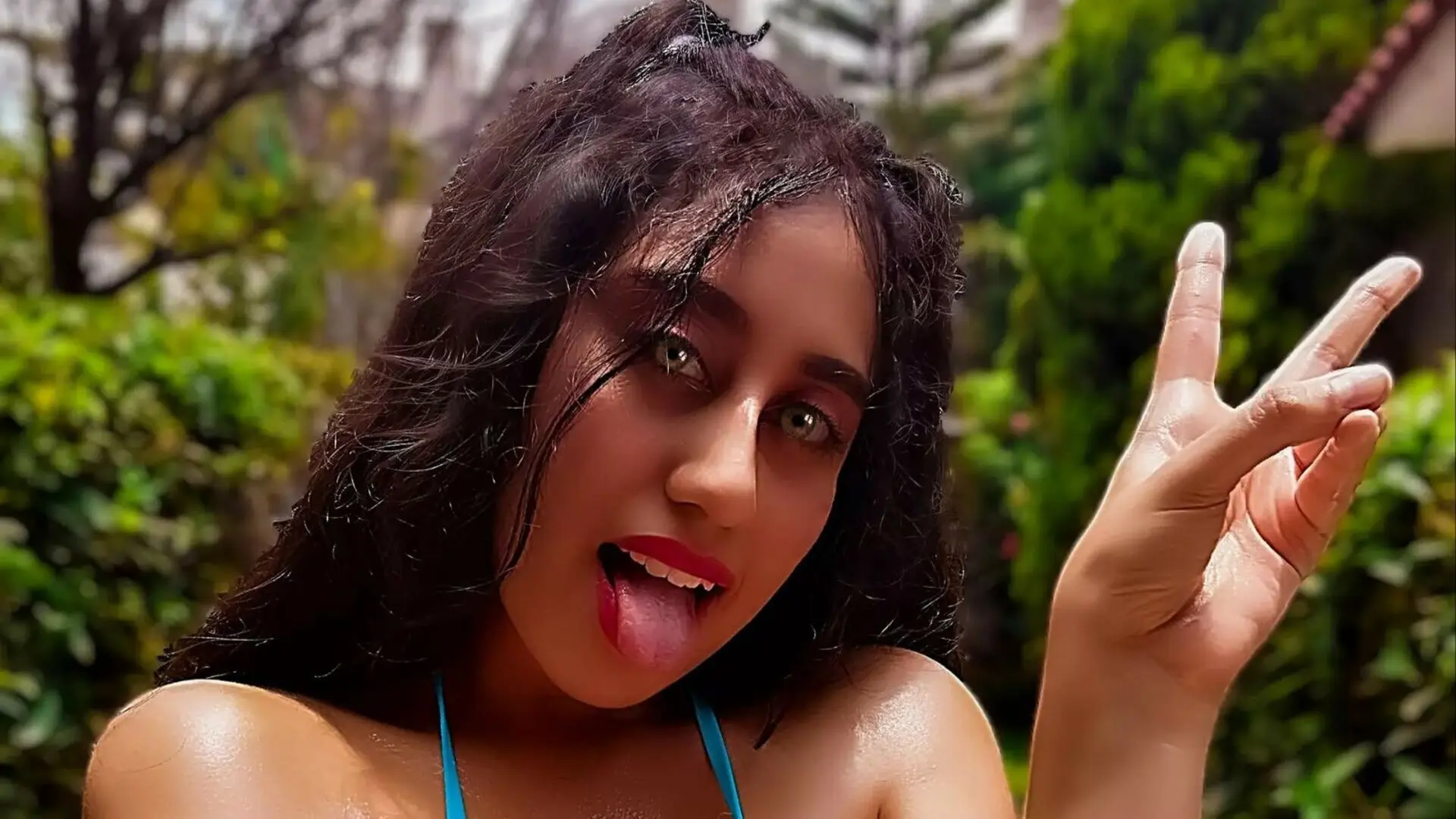 Start Anal Finger MiaElisse