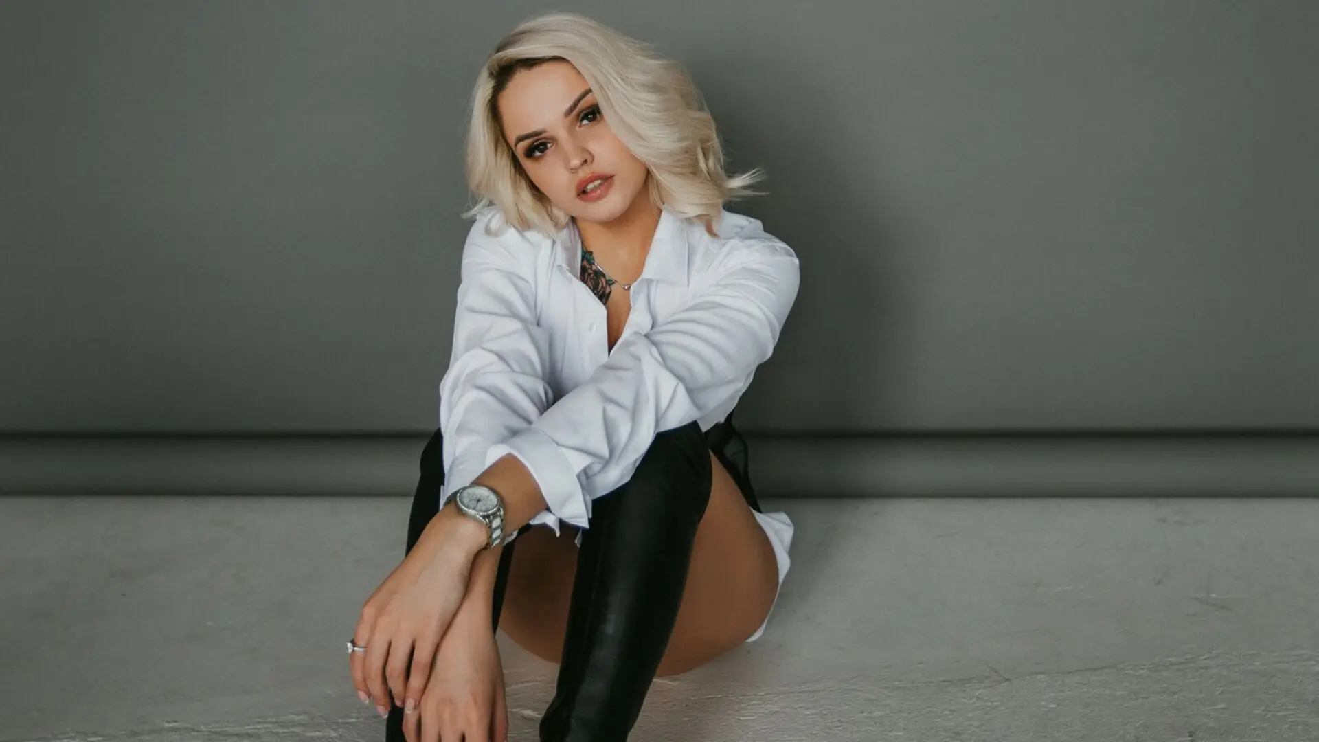 Start Anal Finger MilaMedison