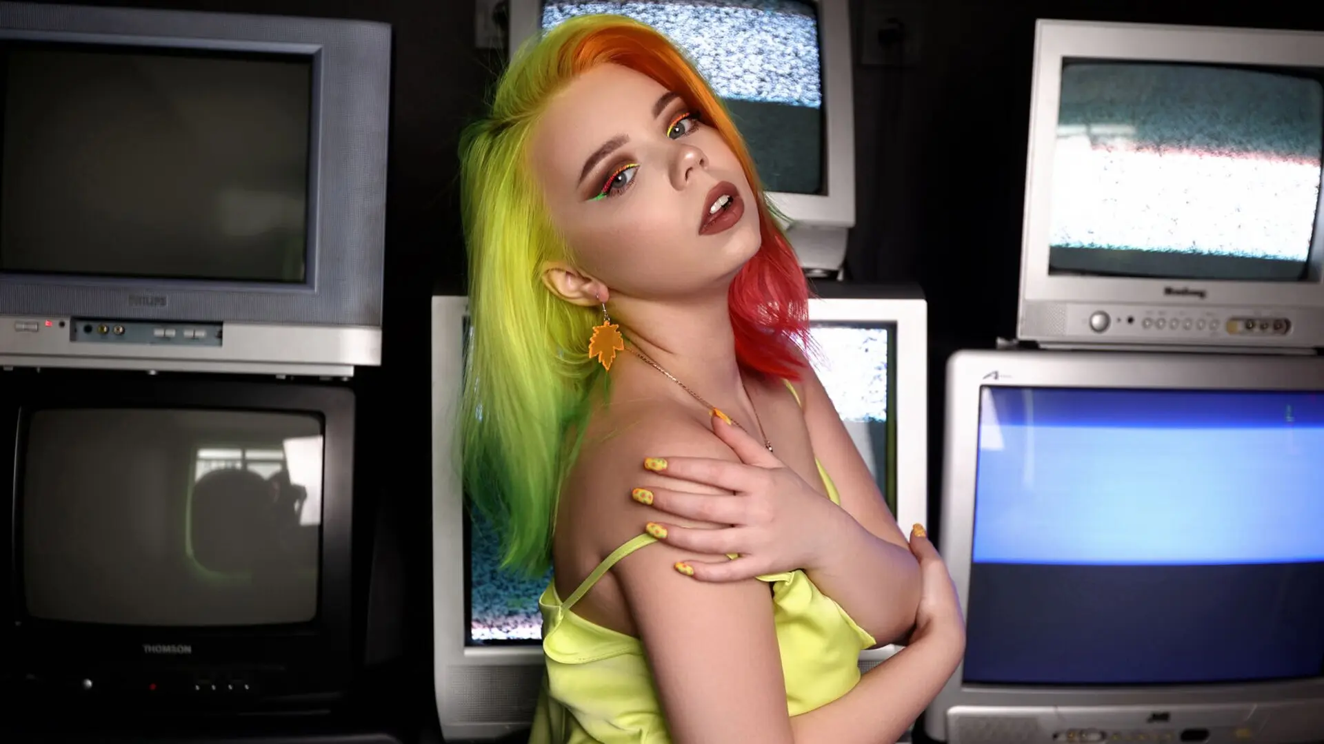 Start Anal Finger RoxyHodges