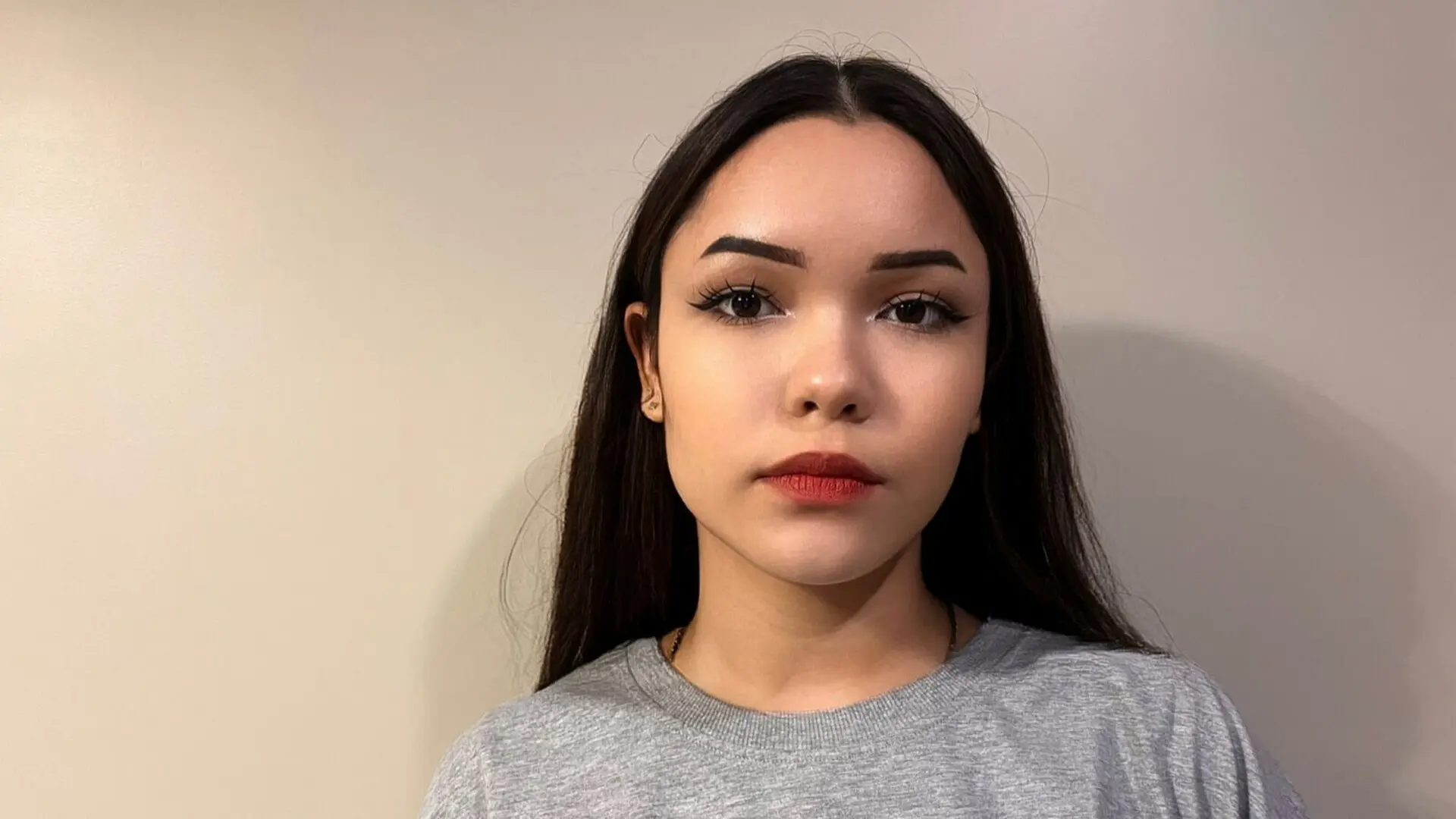 Start Anal Finger SandraClay