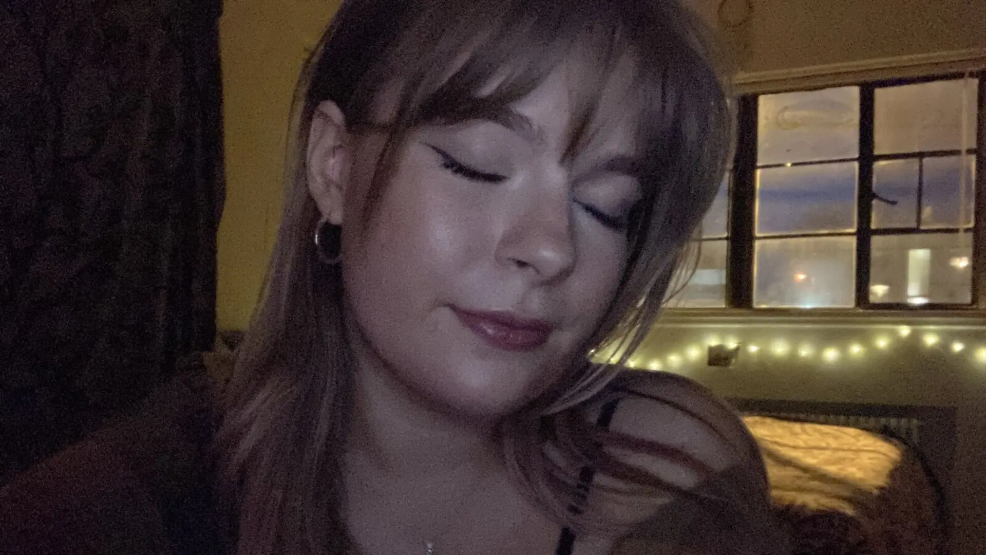 Start Anal Finger ScarlettSighs
