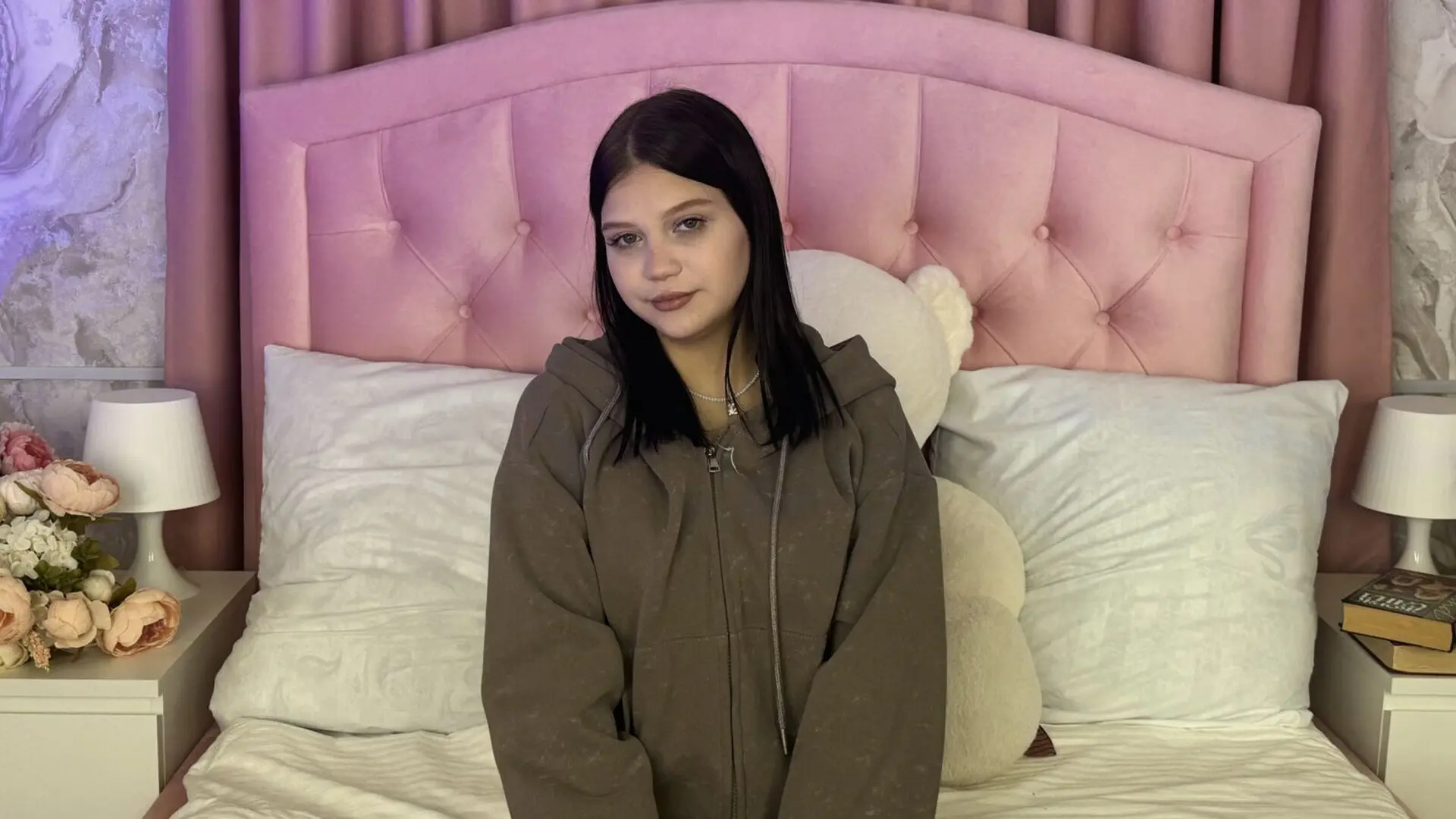 Start Anal Finger SofiNyxie